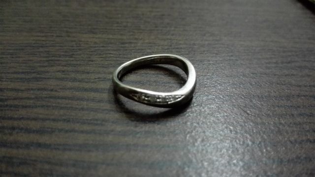 4℃の結婚指輪女性用です