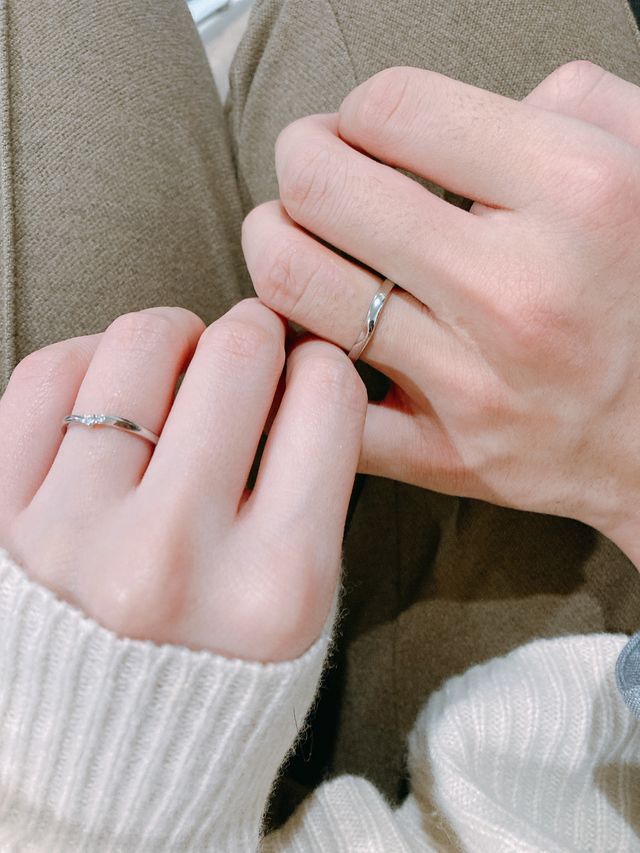 存在感のあるダイヤが凄く綺麗で彼が一目惚れしたリングでした。