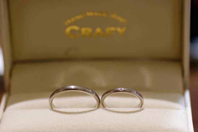 箱を開けたて結婚指輪
