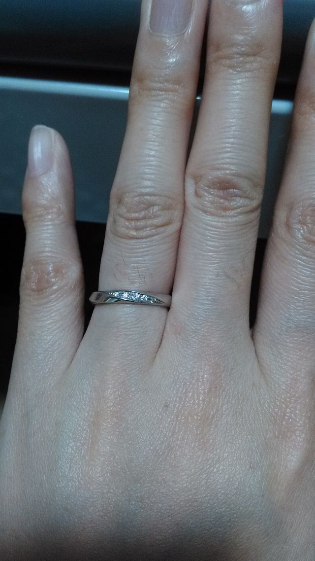 正面　ダイヤが5つついています