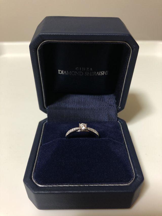 専用ボックスは更にリボン付きのお箱に入れて渡してもらえます。