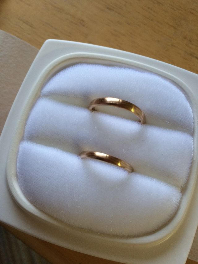 陶器の入れ物でした