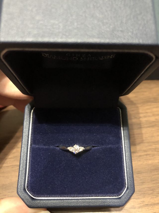 ボックスに入っている指輪