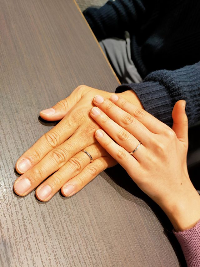 デザインやツヤ感が気に入ってます。