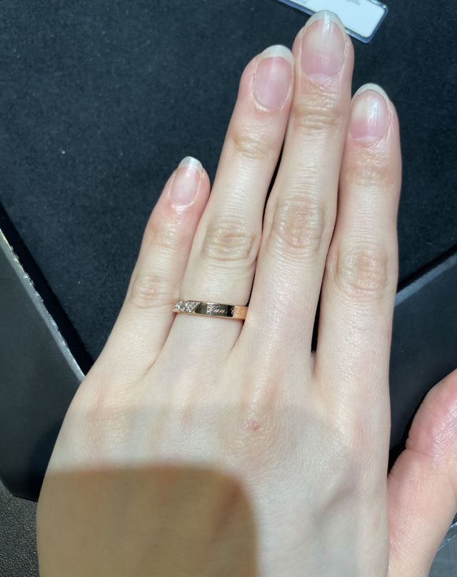 ピンクゴールド着用