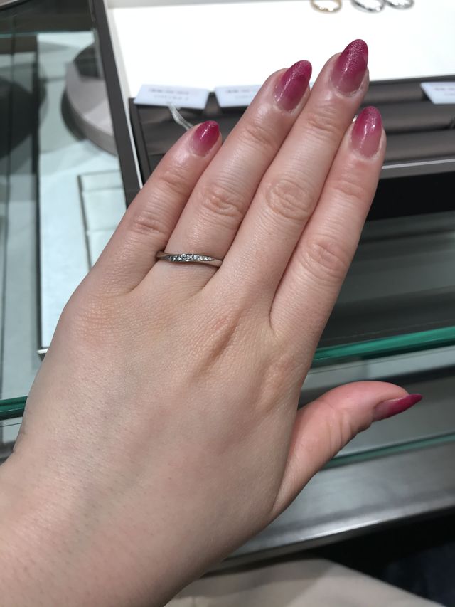 Sラインの12個のダイアモンドがついたデザイン