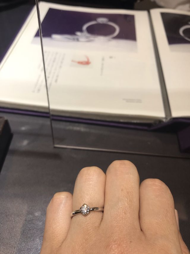 俄さんではこちらの指輪が気になりました。