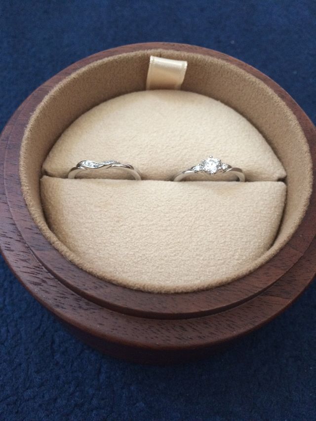 結婚指輪と婚約指輪