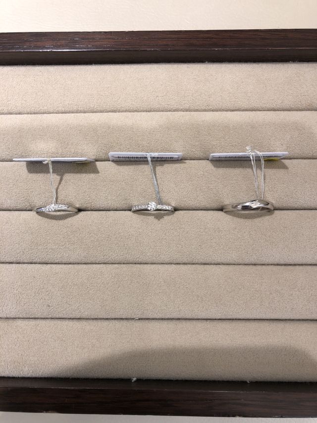 結婚指輪と婚約指輪