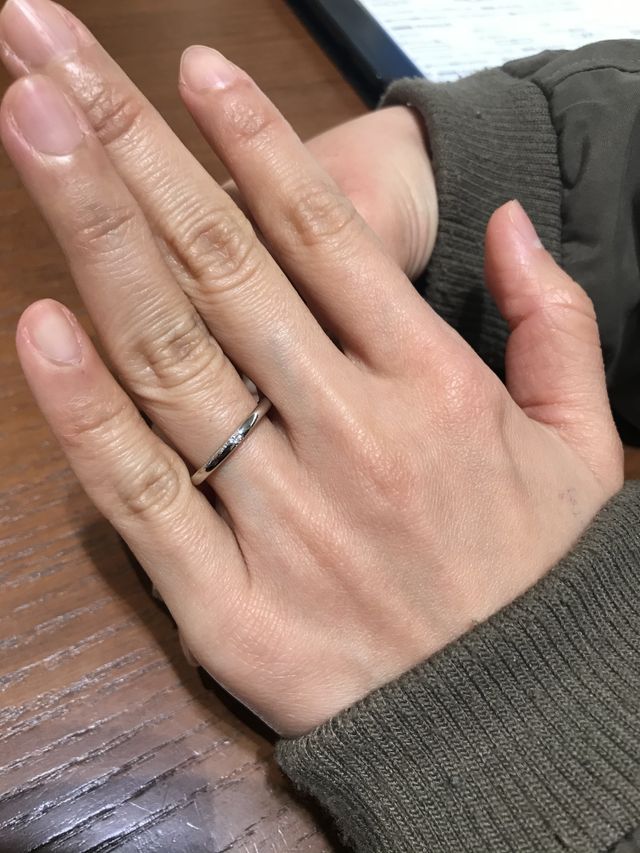 希望通りシンプルなもので着け心地が非常に良かったです。