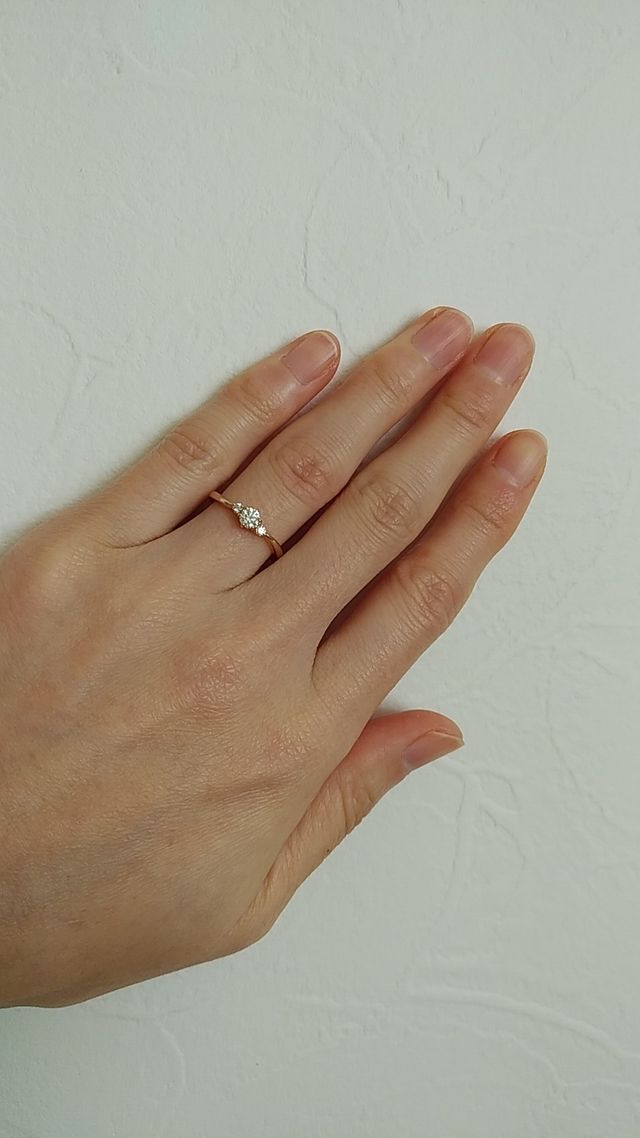 ビィオラ7号サイズ、ピンクゴールドになります。