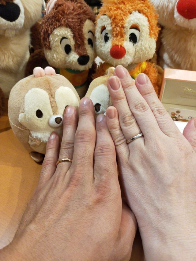 自宅で人形と撮りました。