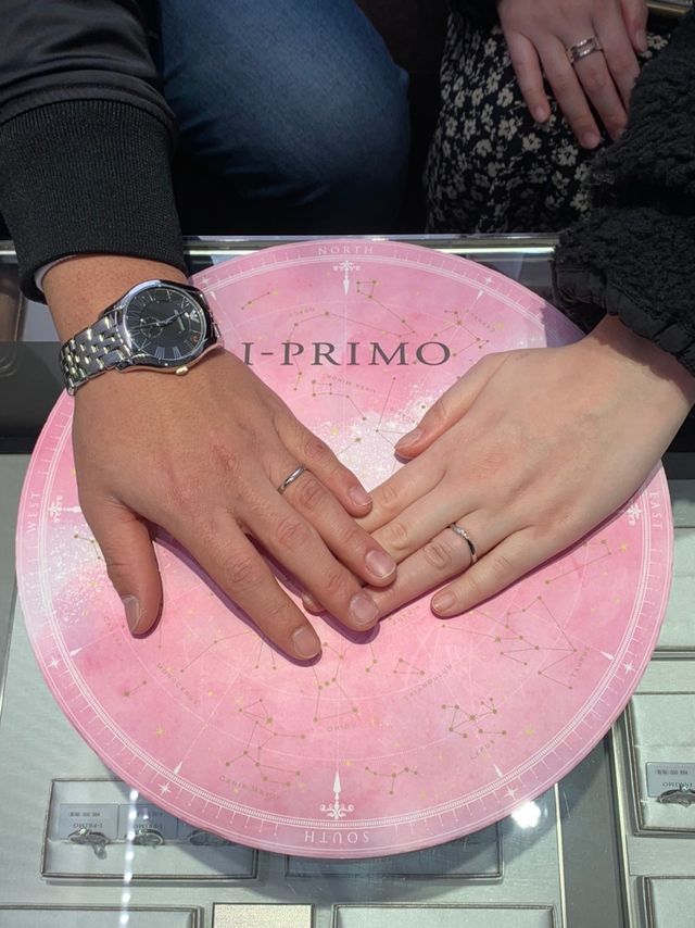 店頭で撮っていただきました。