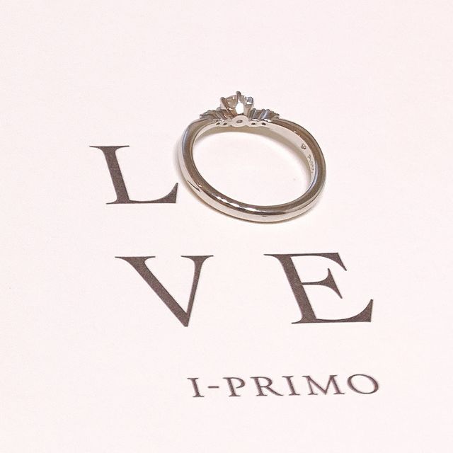 エンゲージリングの断面です