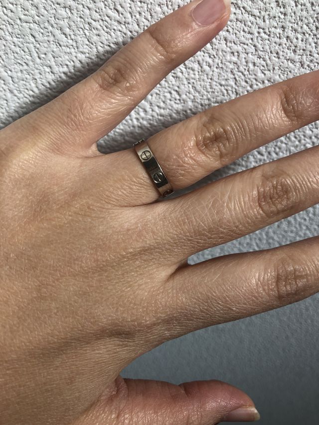 デザインはカジュアルでとても付けやすいです。