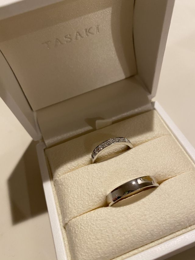 シンプルで美しい指輪