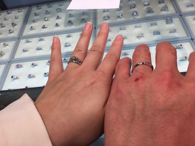 結婚指輪を2人で購入しました。