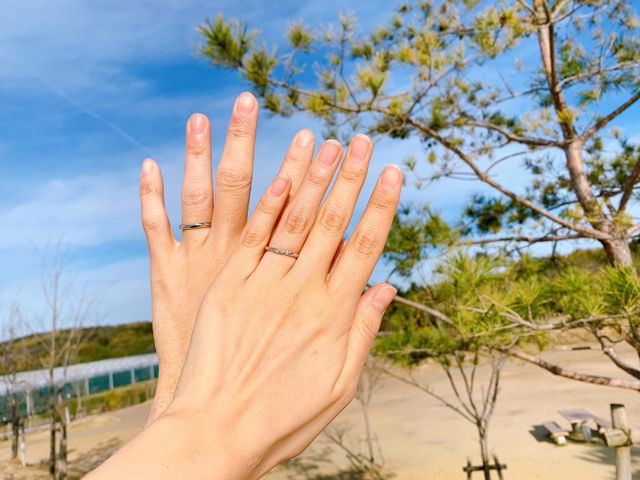 2人で付けてる写真