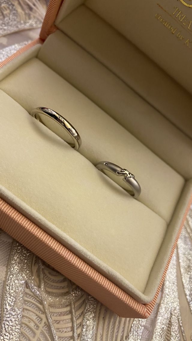 男性はホワイトシルバー
女性はプラチナにしてもらいました