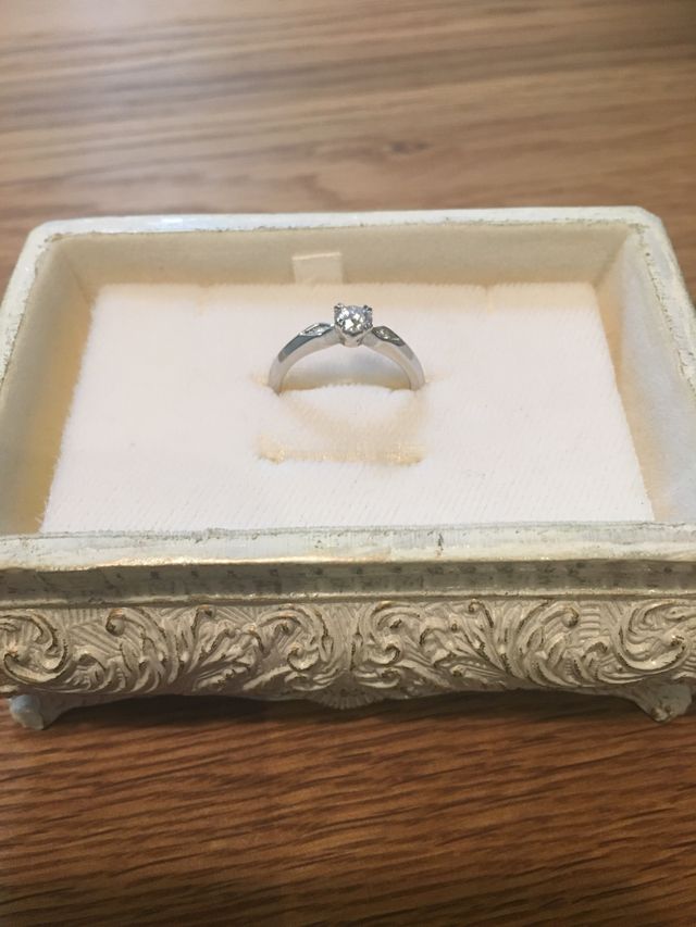 デザインがお気に入りの婚約指輪