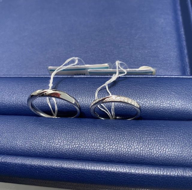 ダイヤがとてもきれいな結婚指輪