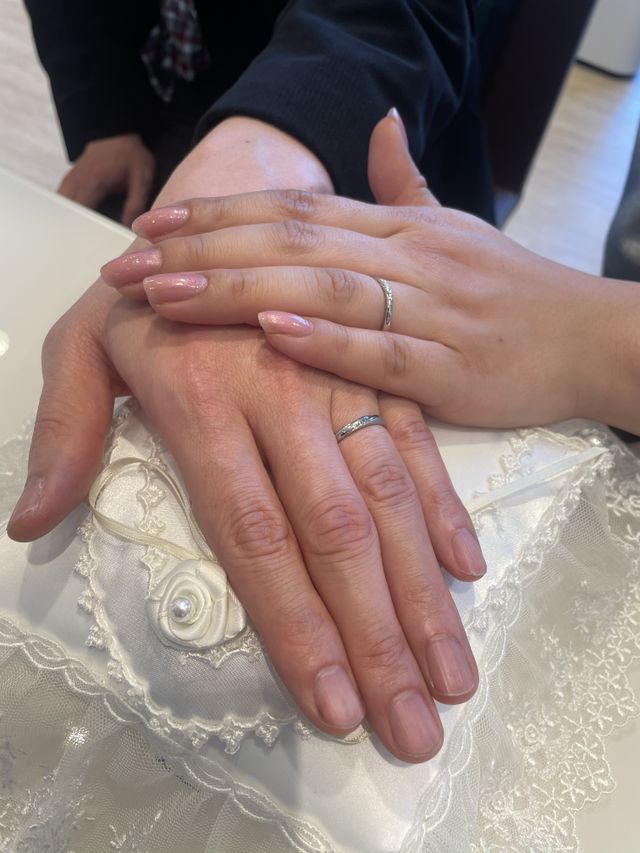 普段使いにも華やぐアクセントのあるデザインでおすすめです！