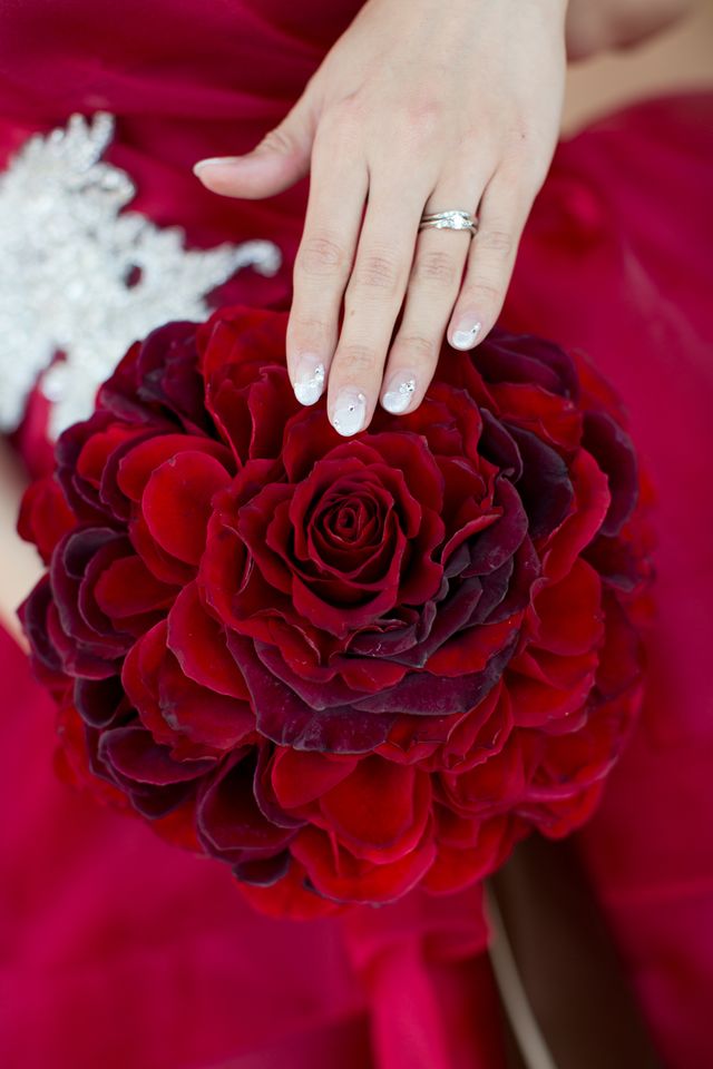 婚約指輪と結婚指輪を重ね付けして結婚式をしました