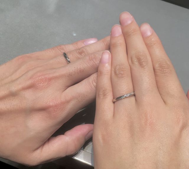 指輪が出来上がり、お店にいただきに伺った当日です。