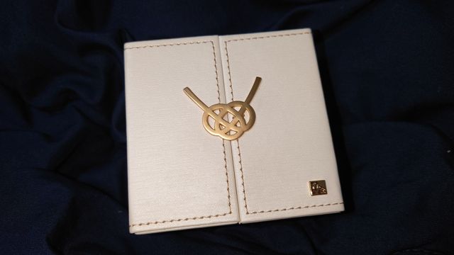 観音開きタイプです