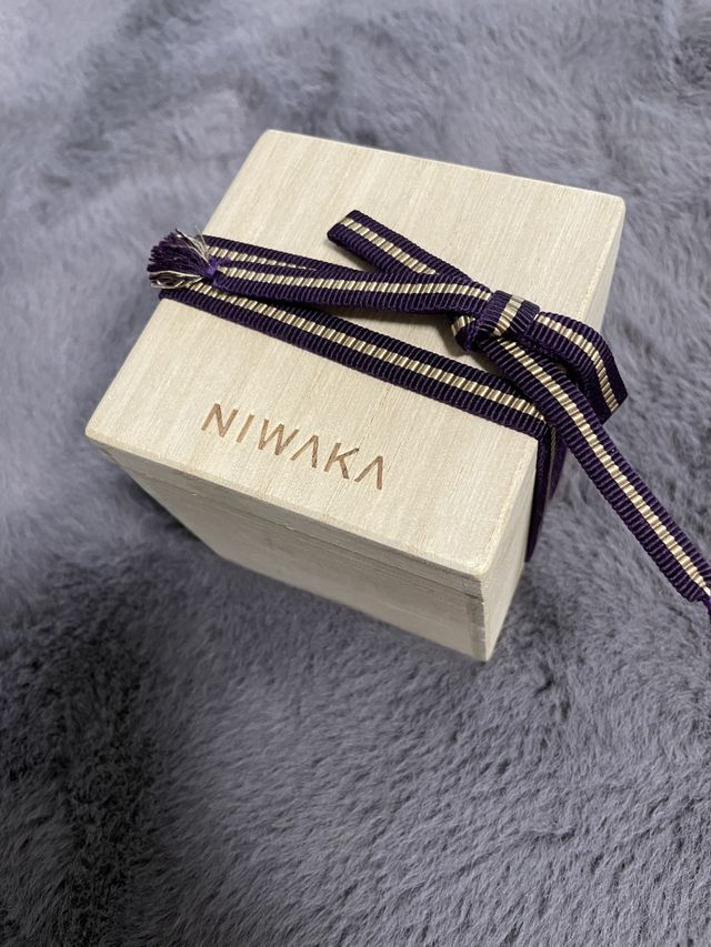 陶器が桐箱に入っていて真田紐で結んでありました。