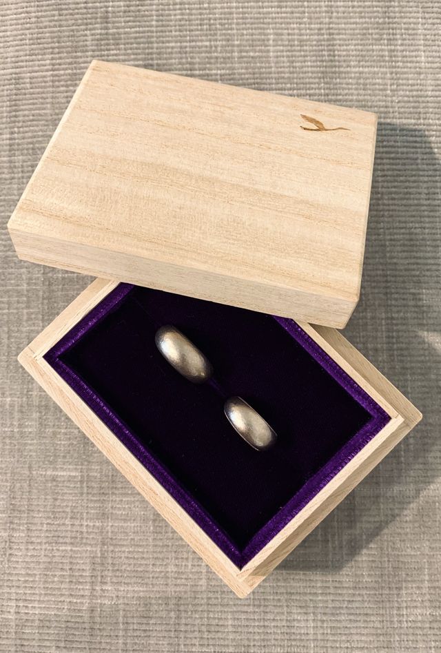 ぷっくりした形で、存在感がありながらもシンプルなデザイン‼︎