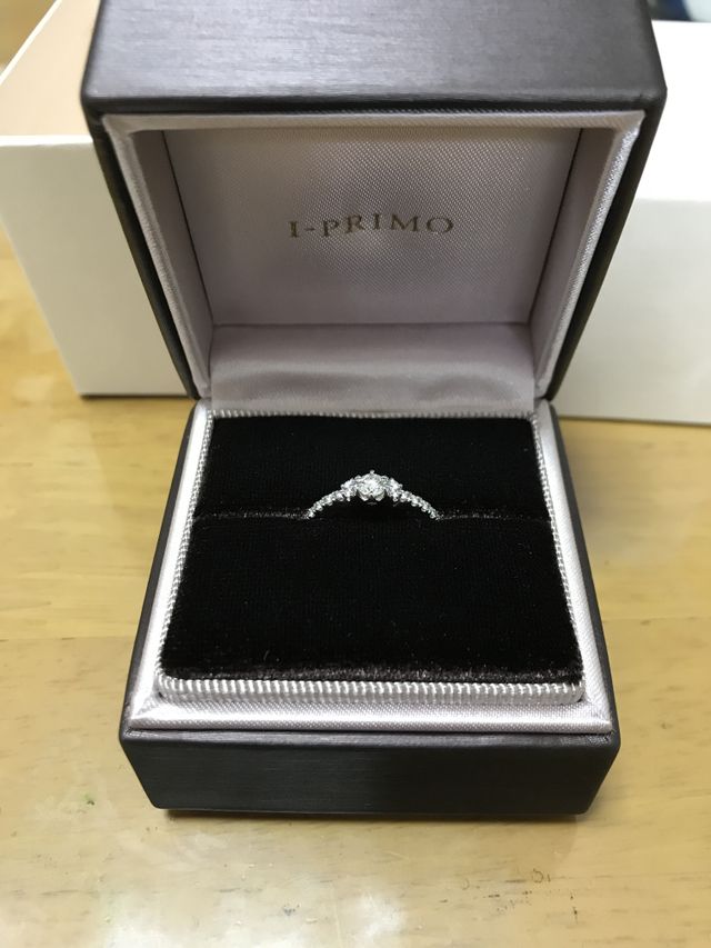 ダイヤモンドがキラキラしていて撮影が難しかったです