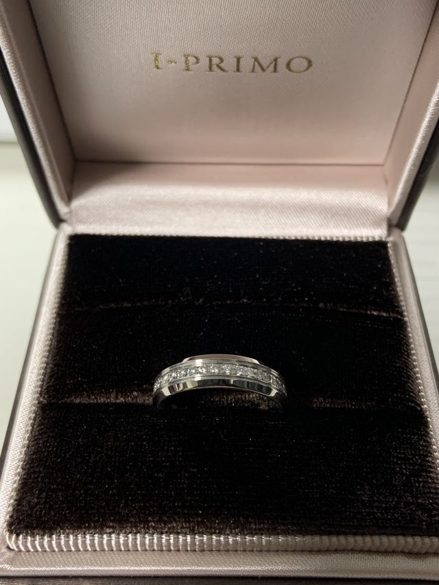 太めですがフィット感抜群です。