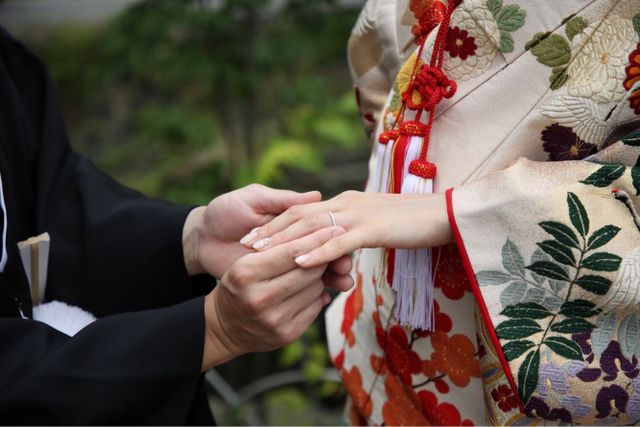 婚約指輪は、普段使いできるものを選びました