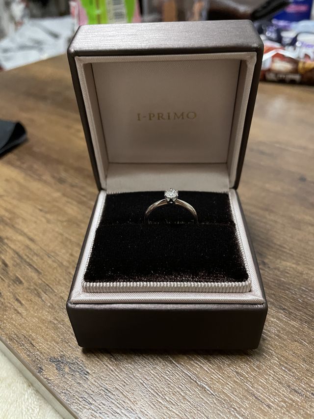 リングもケースも綺麗で大満足です。