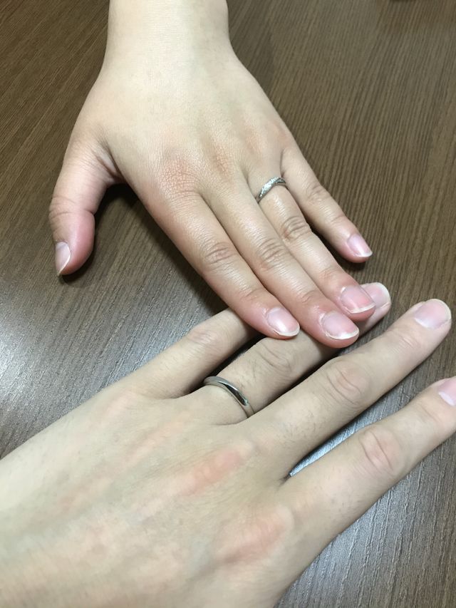 結婚指輪を付けて撮った、初めての一枚です♪