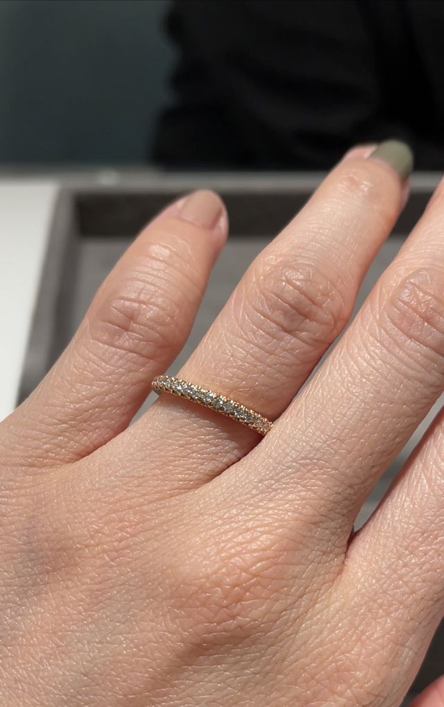 ローズゴールドのフルエタニティです