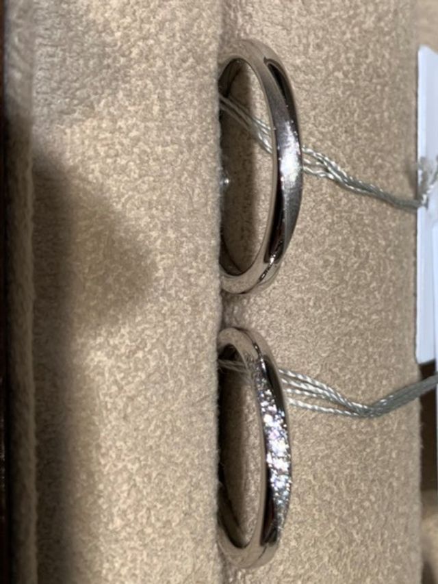 ストレートタイプの結婚指輪です。