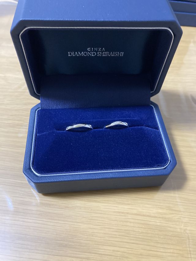 結婚指輪アミュレットのペアです。