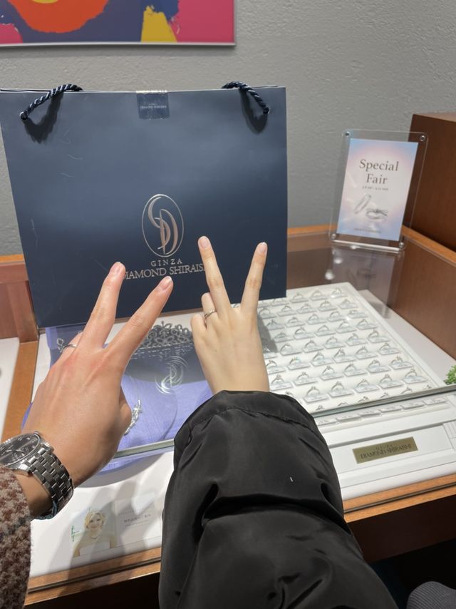 ２人とも最初に選んだデザインがお気に入りで指輪をきめました