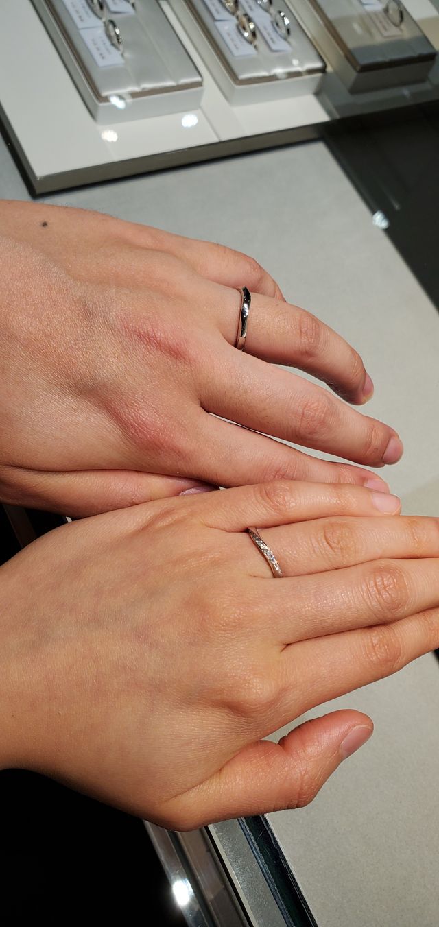 アルチェステを2人で着用した写真です。