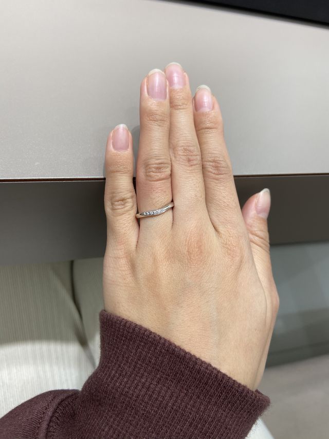 手に馴染むウェーブラインでした。
