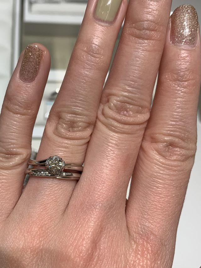 ダイヤモンドが大きく見えるデザインで気に入りました！