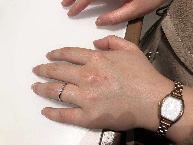 こちらは試着用で、ダイアモンドがレプリカとのこと。