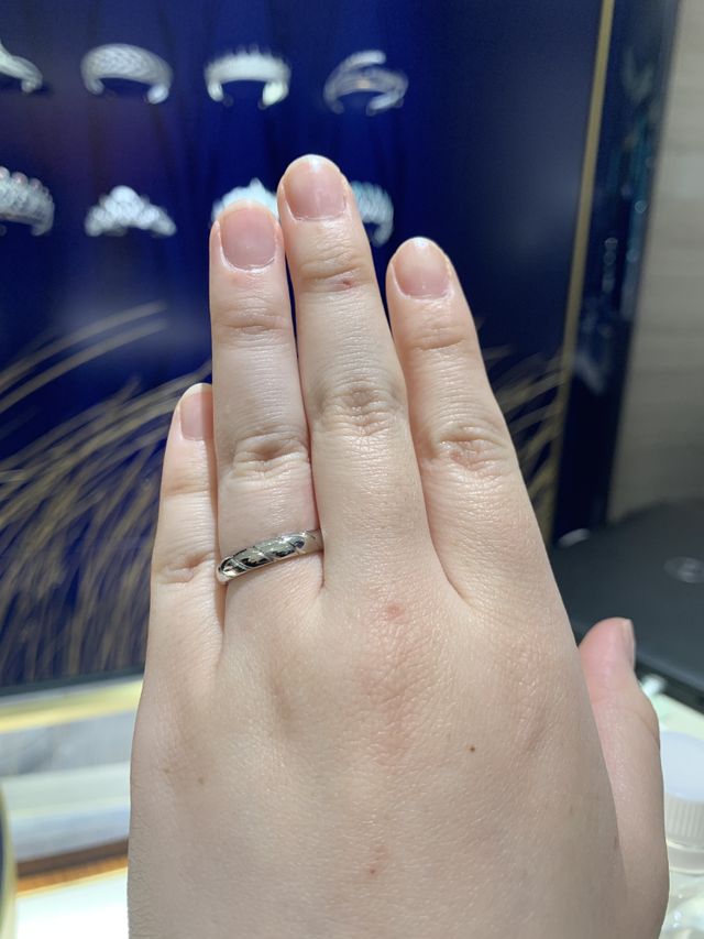 一粒ダイヤのものもありました。