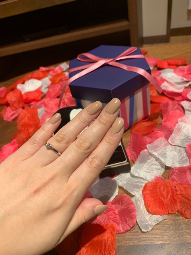 旅館でプロポーズした後、着用してもらった時の写真です。