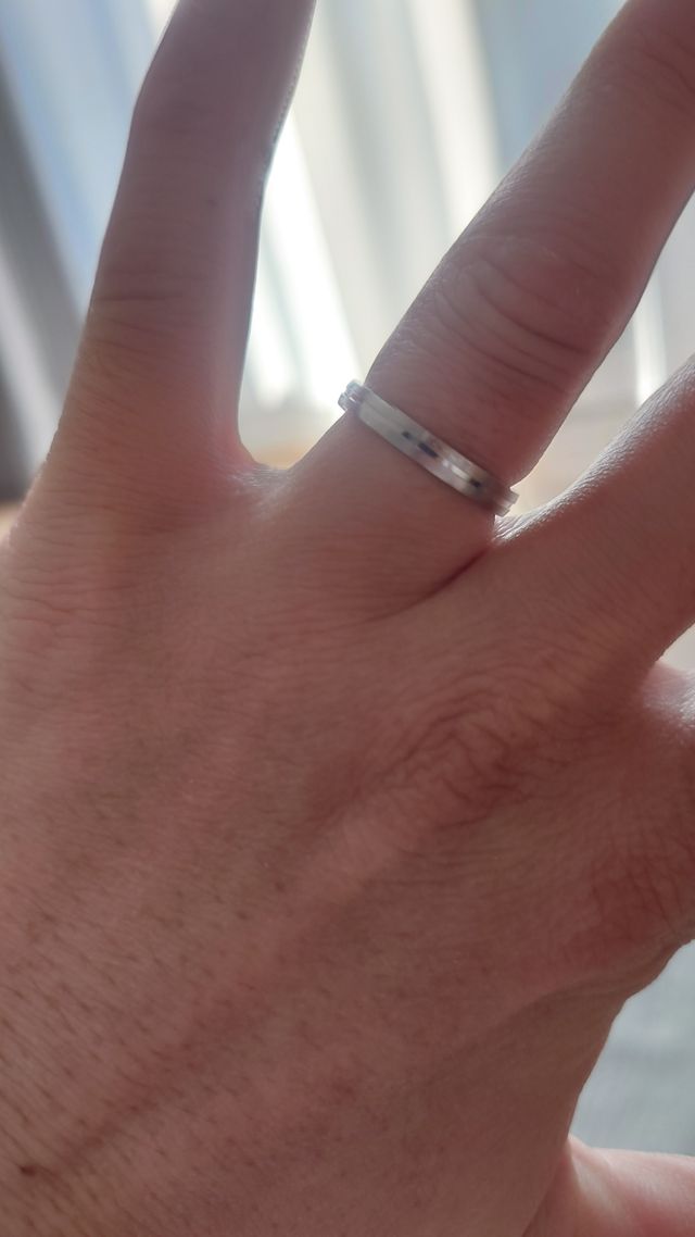 サイズ感、着け心地はとてもよいです。
とても気に入ってます。