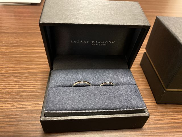 ダイヤモンドの輝きに一目惚れして買った指輪です。