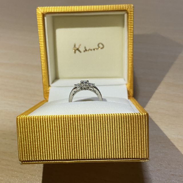 指輪のみ側面から（無加工）