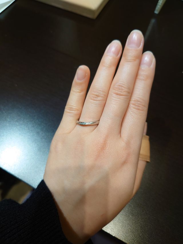 華やかすぎず、毎日使いやすいデザイン。